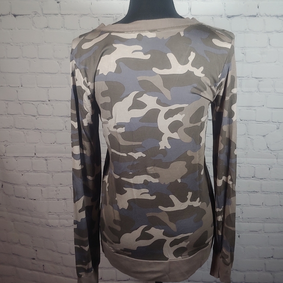 ⭐ Only 3 Left ⭐Camouflage Button Cardigan Sweater - Picture 5 of 7